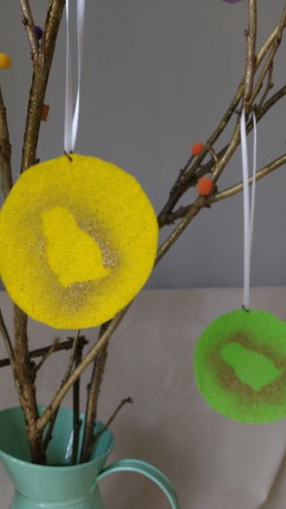 Learn how to make these Easter decorations at ticktacktwine